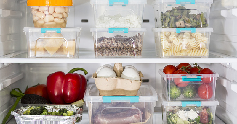 Como prolongar a validade dos alimentos em casa e evitar desperdício